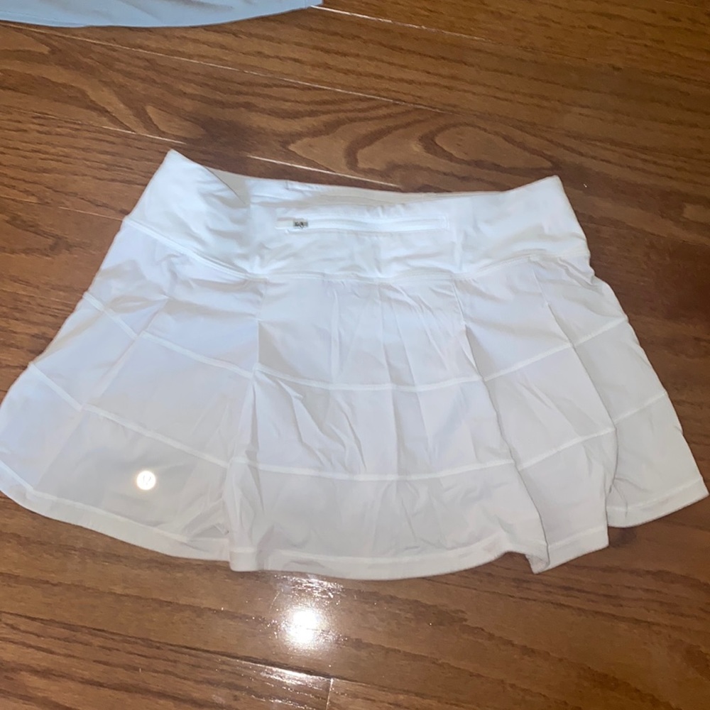 Lululemon White Pace Rival Mid-Rise Skirt